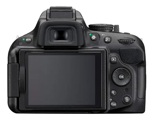 Nikon D5200 DSLR Camera (Pre-Onwed)