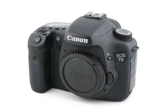 Canon EOS 7D DSLR Camera Body(Pre-Owned)