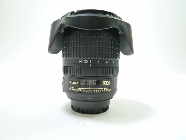 Nikon AF-S DX NIKKOR 10–24mm f/3.5–4.5G ED Lens (Pre-Owned)